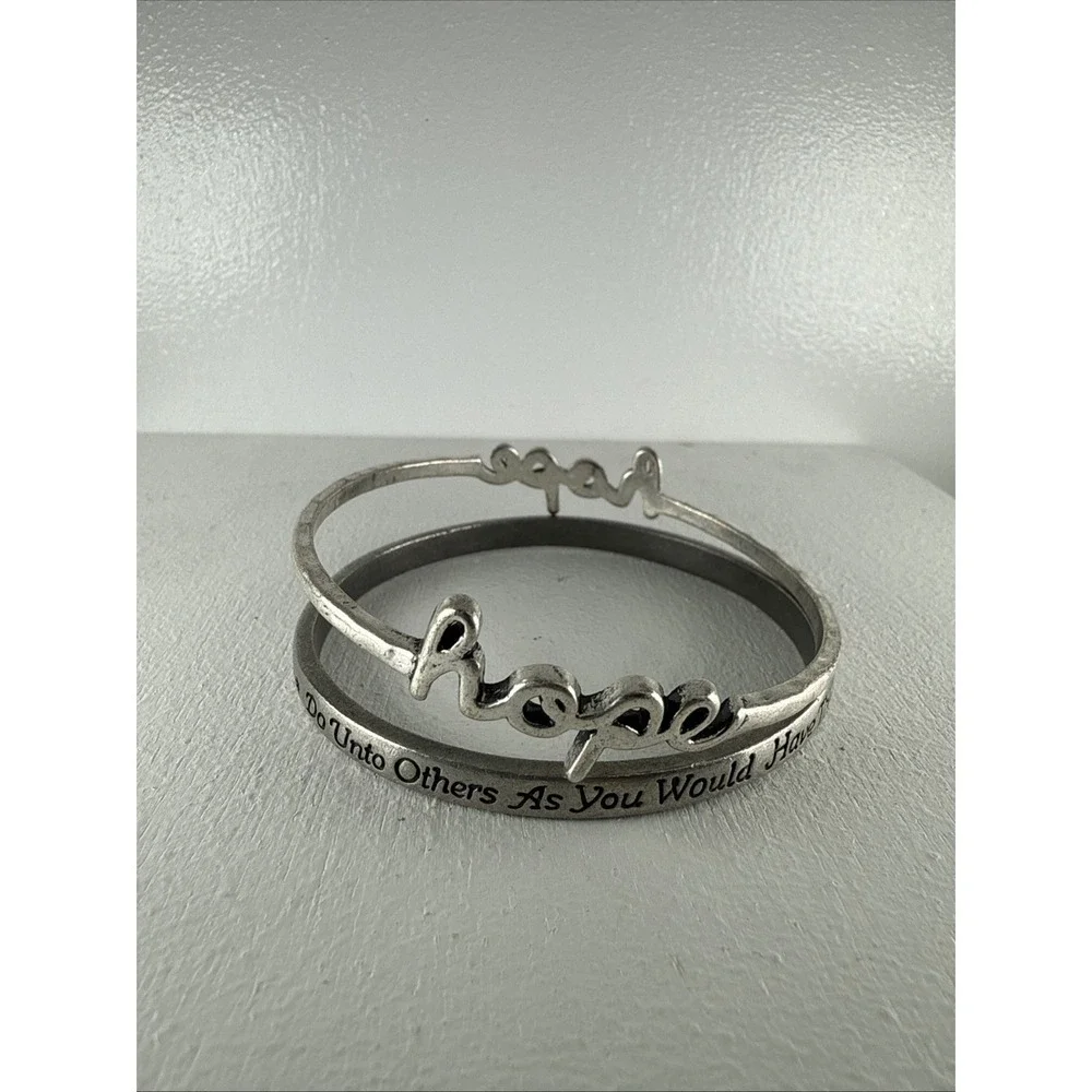 Do Unto Other As You Would Have Them Do Unto You Bracelet Silver Tone‎ Clamper.